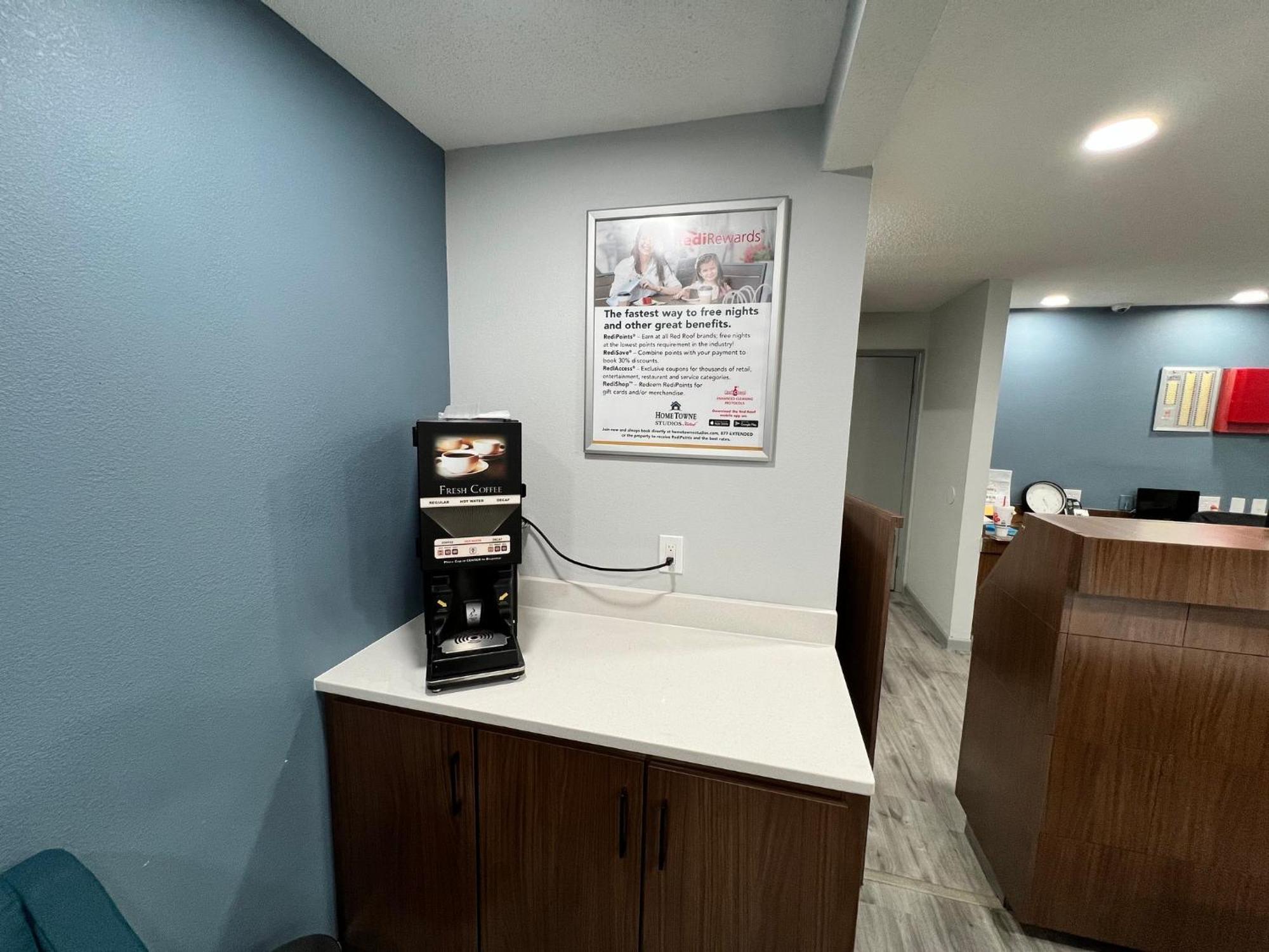 Hometowne Studios By Red Roof Florence, Ky-Cincinnati Airport Eksteriør bilde
