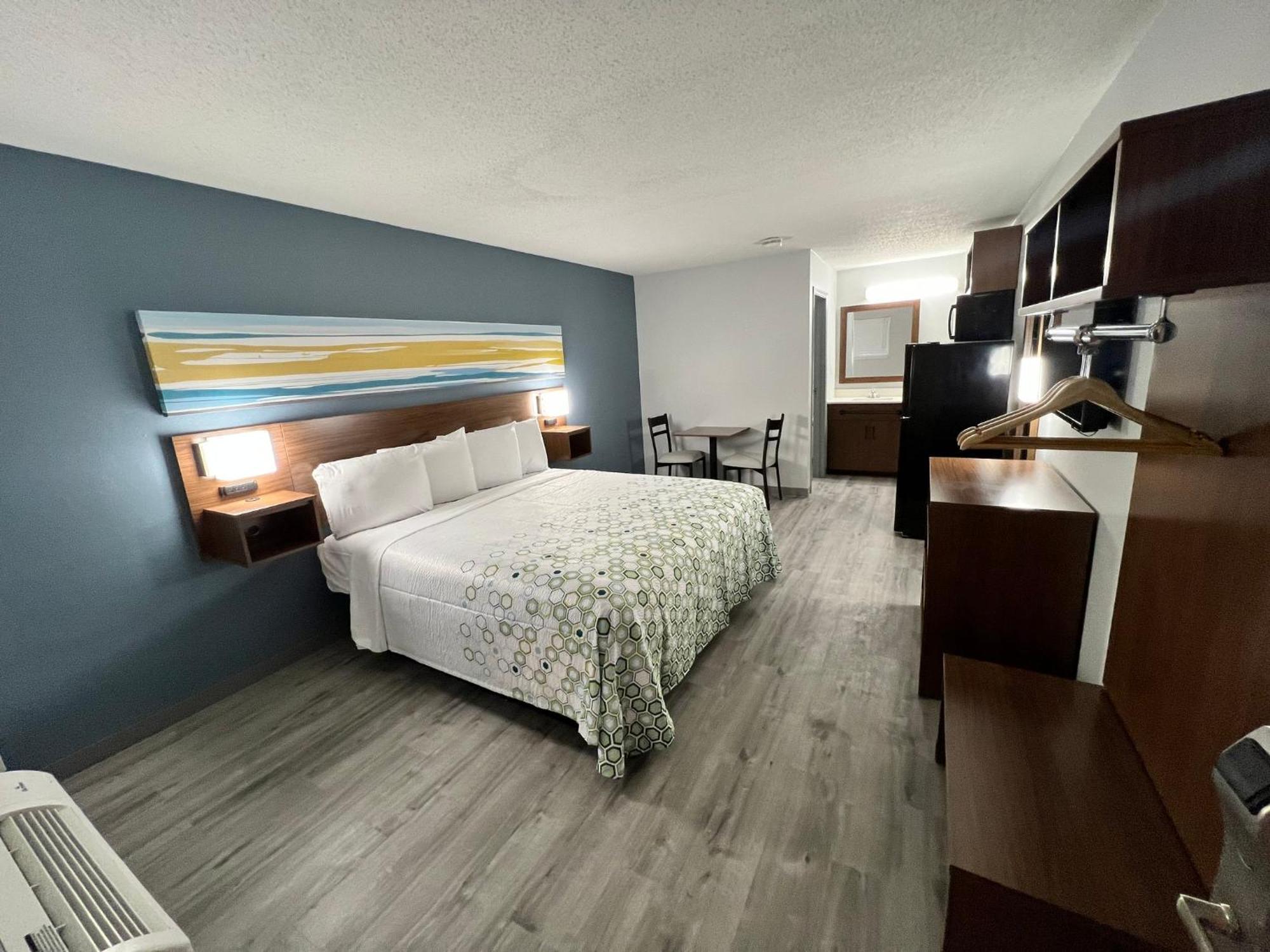 Hometowne Studios By Red Roof Florence, Ky-Cincinnati Airport Eksteriør bilde