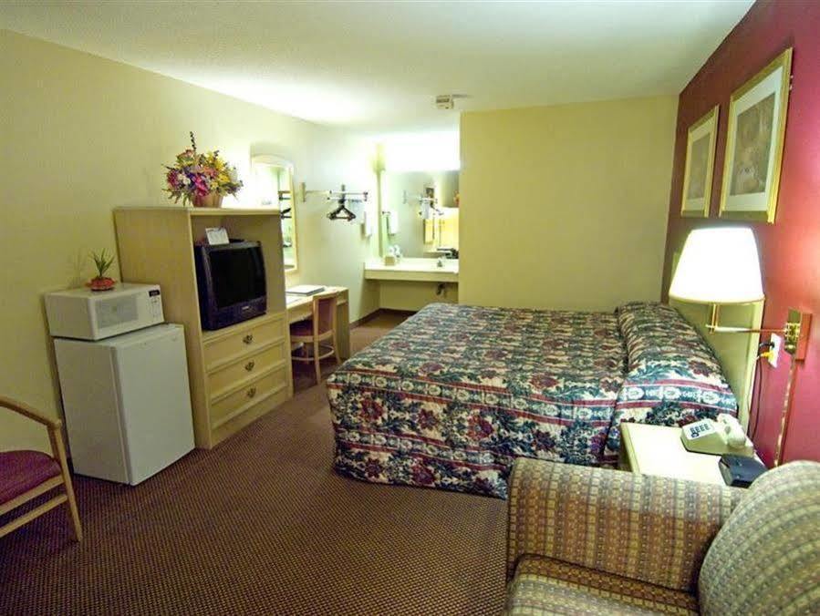 Hometowne Studios By Red Roof Florence, Ky-Cincinnati Airport Eksteriør bilde