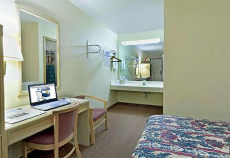 Hometowne Studios By Red Roof Florence, Ky-Cincinnati Airport Eksteriør bilde